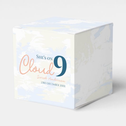 夢見るようなパステルカラーの雲のウェディングシャワー フェイバーボックス (正面サイド)