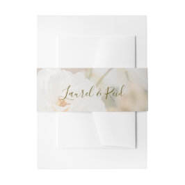 夢見るようなフェードした白いバラの写真で名前を入れた結婚式 招待状ベリーバンド