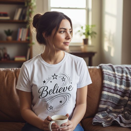 夢見る星々を信じて - 宇宙にインスピレーション Tシャツ