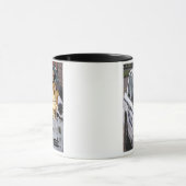 大いに必要な壊れ目 マグカップ (中央)