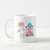 大おもしろい皮下針付ナースことわざ コーヒーマグカップ (左)