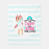 大おもしろい皮下針付ナースことわざ フリースブランケット (正面)