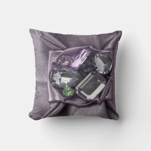 大きいがっしりした紫色ののどによってMojoの宝石で飾られる枕 クッション (正面)
