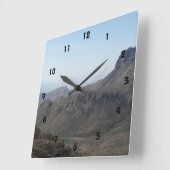 大きいくねりの山景色 スクエア壁時計 (傾斜)