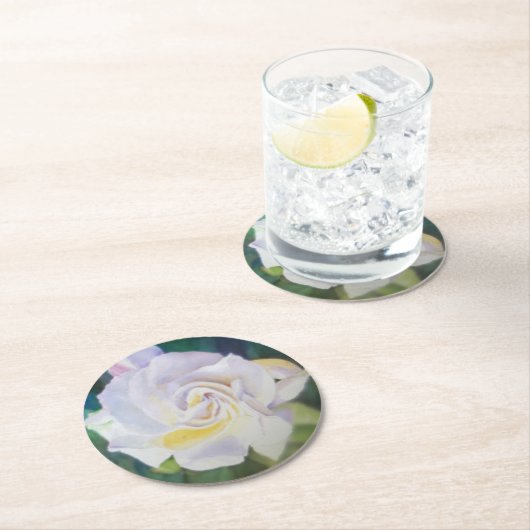 大きいクリームがかった白のGardenia ラウンドペーパーコースター (インサイチュ)