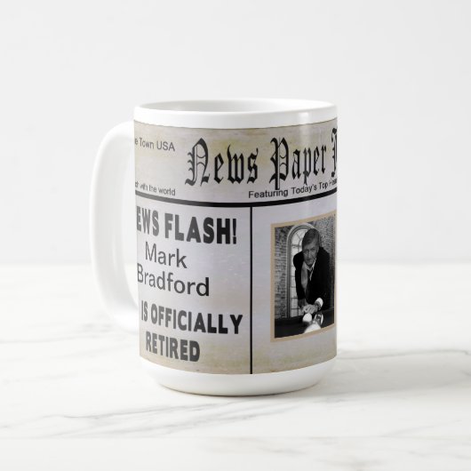 大きいニュースの紙の退職のマグ-写真の挿入物 コーヒーマグカップ (正面左)