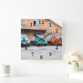 大きい分野の古い錆ついた農場のトラック スクエア壁時計 (ホーム)