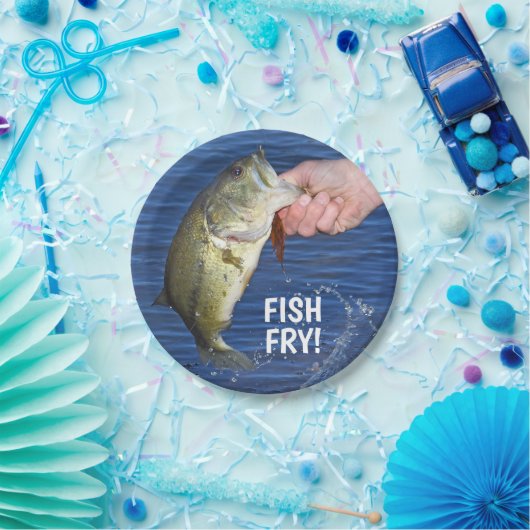 大きい口の低音の魚揚げ物! ペーパープレート (パーティー)