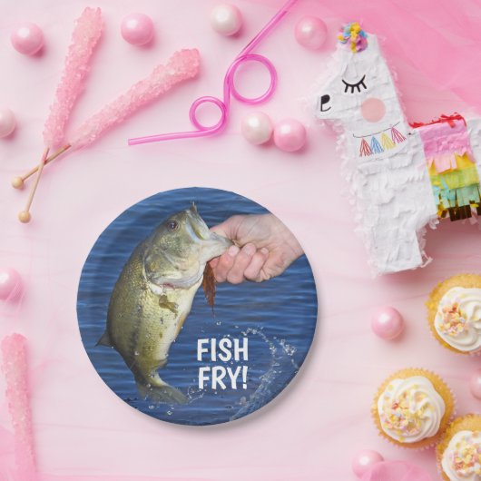 大きい口の低音の魚揚げ物! ペーパープレート (パーティー)