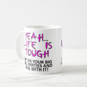 大きい女の子のパンティーのおもしろマグカップかタンブラー コーヒーマグカップ (正面左)