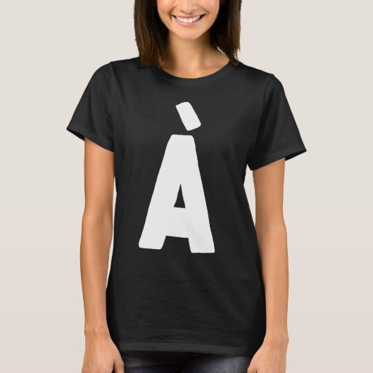 大きい文字と白はっきりした文字 Tシャツ (正面)