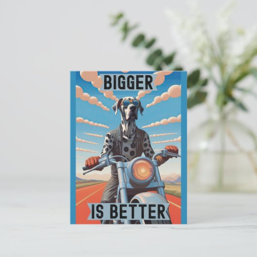 大きい方が良い：大きなダンはバイクに乗って ポストカード (スタンド正面)