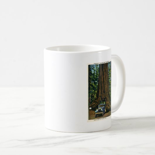 大きい木WawonaのMariposa果樹園、カリフォルニア コーヒーマグカップ (正面右)