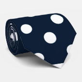 大きい海軍および白い水玉模様の首のタイ ネクタイ (ロール)