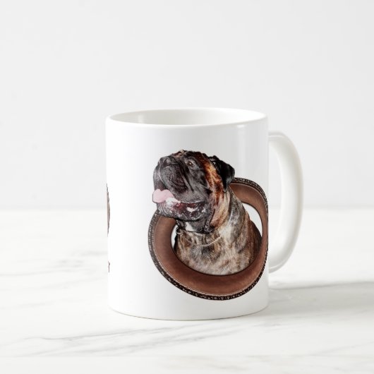 大きい犬が付いているBrindle Bullmastiffのギフトのコーヒー・マグ コーヒーマグカップ (正面右)
