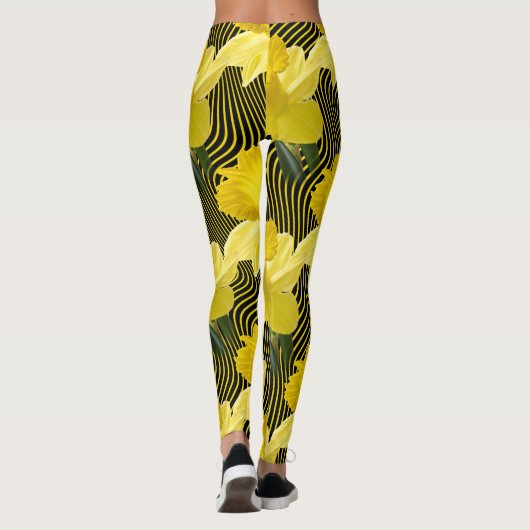 大きい花のラッパスイセンの黒の波状の黄色のストライプ レギンス (裏面)