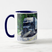 大きい装備の貨物トラックの飲むマグ マグカップ (左)