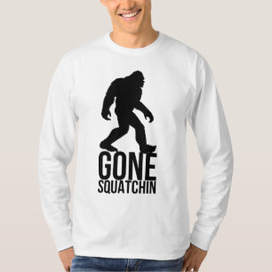大きい足によって行くsquatchin tシャツ