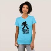 大きい足によって行くsquatchin tシャツ (正面フル)