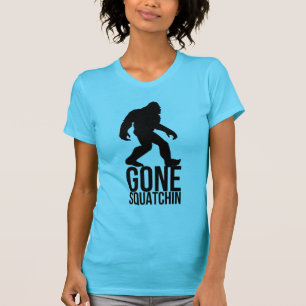大きい足によって行くsquatchin tシャツ