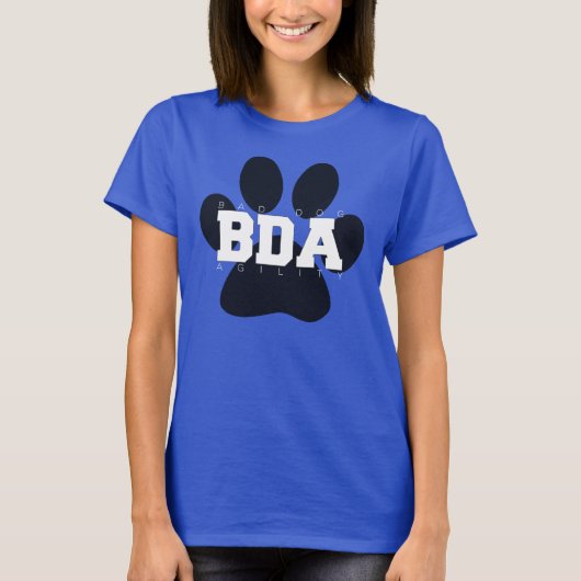 大きい足、I <3のいけない犬は支持します Tシャツ (正面)