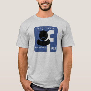 大きい顔は見ています Tシャツ