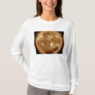 大きいXクラスの太陽フレアは日曜日に噴火します Tシャツ