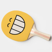 大きく安っぽいにやにや笑いの卓球ラケット 卓球ラケット (横)