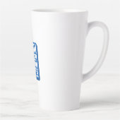 大きく考えて、より努力する カフェラテマグ (右)