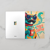 大きすぎるサングラスを着て、コーヒーを持っている猫 箔グリーティングカード (外側レイダウン)