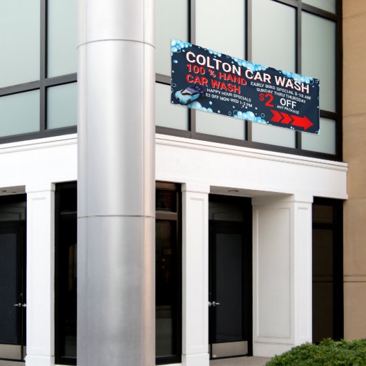 大きなカスタマイズ車洗いビジネスのトラフィックが見える 横断幕 (ビルの外側)