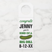 大きなディル(ディール)のグリーンの漬物おめでとうの一種 ボトルネックタグ (正面)