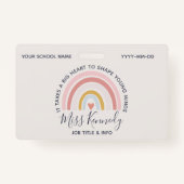 大きなハートで若者の心を形作る先生 バッジ (正面)