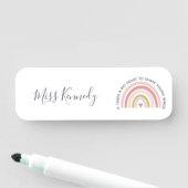 大きなハートで若者の心を形作る先生 名札 (インサイチュ)