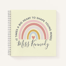 大きなハートを形成する若い心の先生赤面ピンク ノートブック