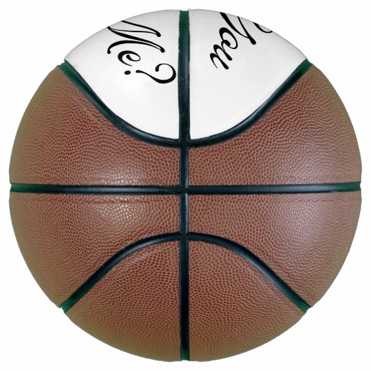 大きなバスケットのボールを私にプロポーズを結婚するか バスケットボール (右)