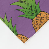 大きなパイナップルサンダー_コーブ フリースブランケット (角)