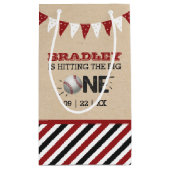 大きなヒット |野球の一回目の誕生日 スモールペーパーバッグ (裏面)