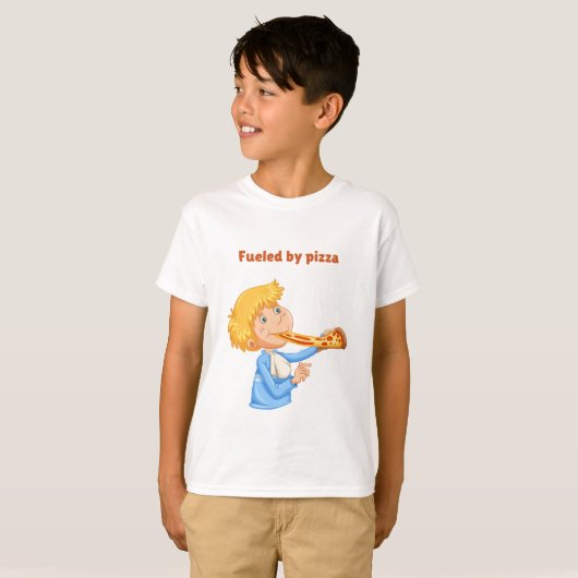 大きなピザを食べる少年 Tシャツ (正面フル)
