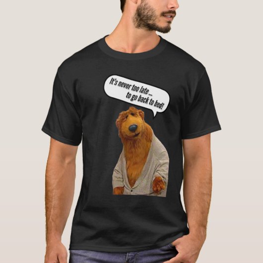 大きなベッドに入る Tシャツ (正面)