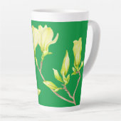 大きなマグカップに黄色のマグノリアス カフェラテマグ (右アングル)