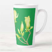 大きなマグカップに黄色のマグノリアス カフェラテマグ (右)