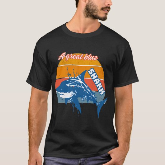 大きなヨシキリザメ Tシャツ (正面)