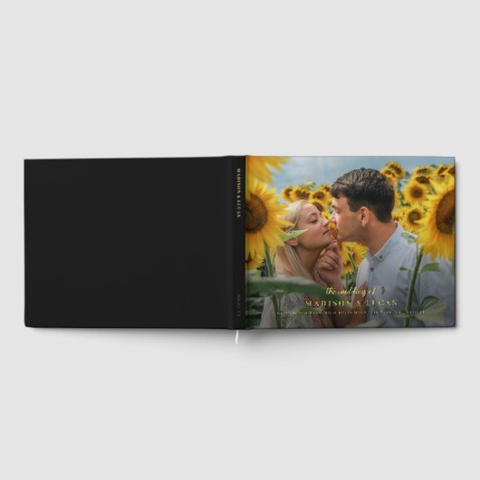 大きな写真と金ゴールドの文字結婚黒の ゲストブック (全面)