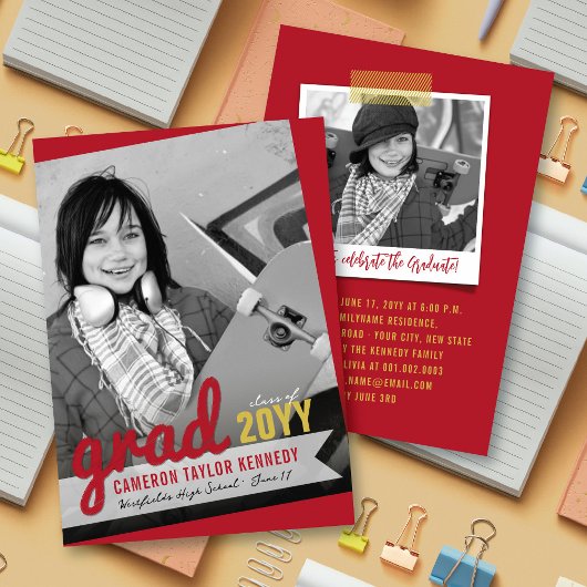 大きな卒業の落書き　写真　現代の卒業パーティー 招待状