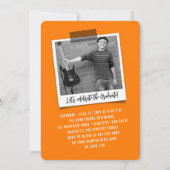 大きな卒業の落書き　写真　現代の卒業パーティー 招待状 (裏面)