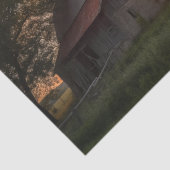 大きな木造のまわりにの納屋を日に照らす 薄葉紙 (詳細)