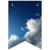 大きな湾曲した雲 バンティングフラッグ (第3の旗)