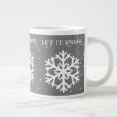 大きな白いスノーフレーク、それを雪の灰色と白に任せる ジャンボコーヒーマグカップ (右)