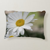 大きな白いデイジー アクセントクッション (裏面)